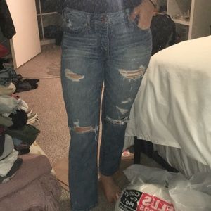American eagle low rise boyfriend ripped jeans